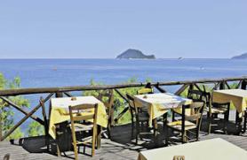 Ostrov Zakynthos a hotel Gloria Maris s terasou