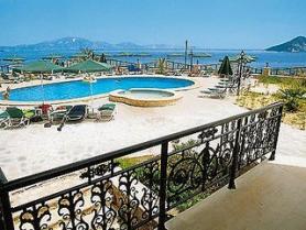 Zakynthos a hotel Harmony s bazénem