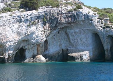 Zakynthos s jeskyní u mysu Skinari